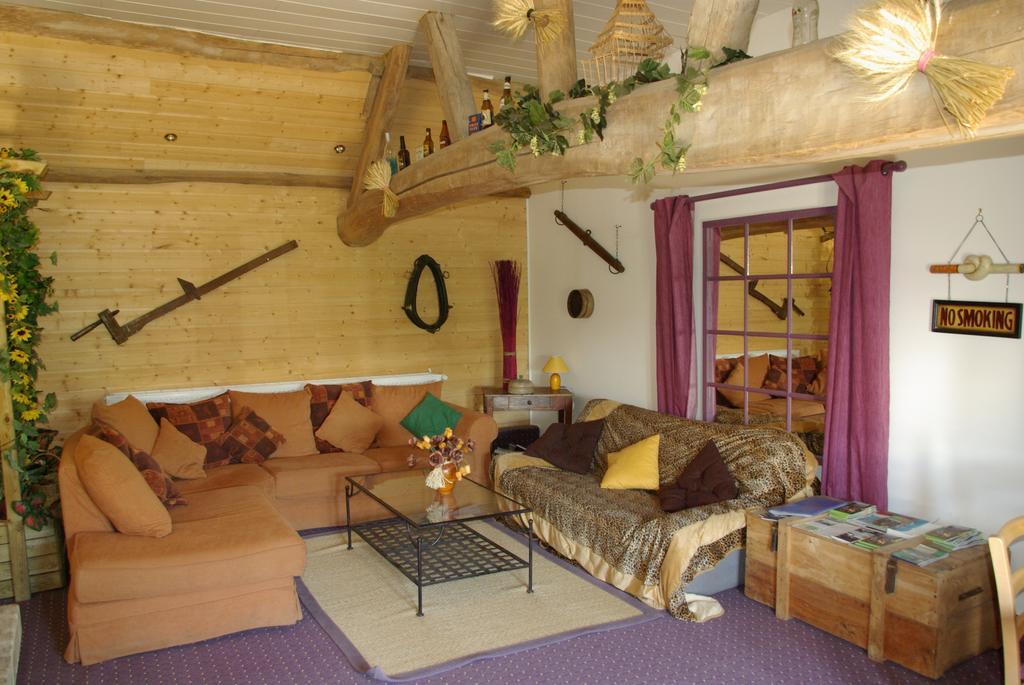 Les Chandelles Bed & Breakfast Villiers-le-Morhier Zimmer foto